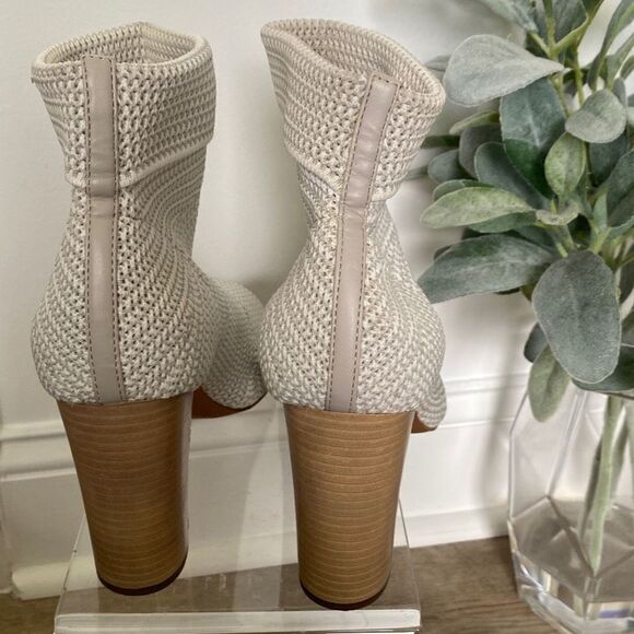 Avec Les Filles Mariah Peep Toe Stretch Knit Sock Ankle Booties Wood Heels White - Picture 4 of 13